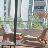 Due sedie straio - chaise longues e sedia abbinata