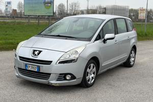 Peugeot 5008 1.6 diesel 2013 7 posti