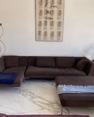 Divano e pouf B&B Charles di Antonio Citterio