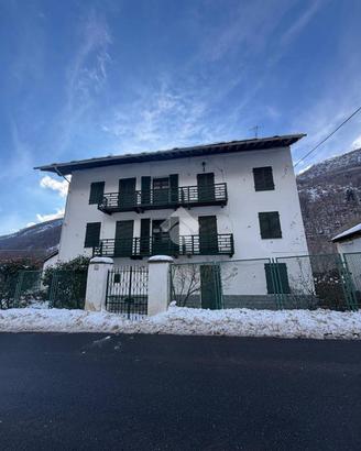 2 LOCALI A CHIALAMBERTO