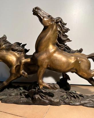 Stupenda scultura cavalli in bronzo da collezione