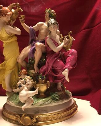 Porcellana Capodimonte. "Il Trionfo di Bacco"