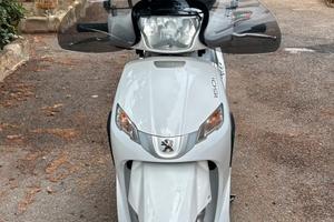 Peugeot tweet 150i