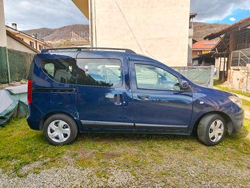 Dacia Dokker con posto per disabili