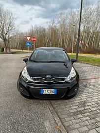 Kia rio 2013