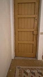 Porta in legno antica