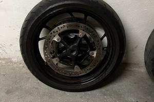 Gomma anteriore 120/70zr 17 58w