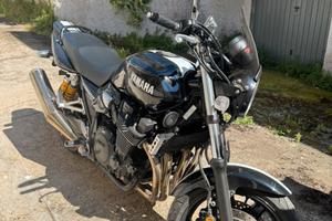 Yamaha xjr 1300