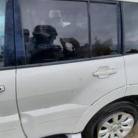 MITSUBISHI PAJERO 2010 - PORTA POSTERIORE SINISTRO