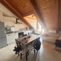 MANSARDA CON ASCENSORE E POSTO AUTO