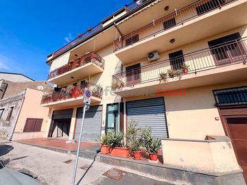 Negozio Paternò [CR-GBN401b-SPVCG]