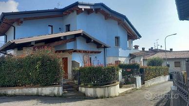 Immobile in asta di 211 m² con 4 locali a Serle