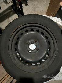 4 Cerchi in Acciaio 15" + Copricerchi Originali Re