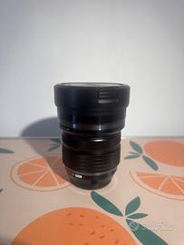 Olympus M.Zuiko 7-14mm f/2.8 PRO – Pari al nuovo