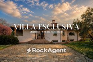 Villa di 340 m² con più di 5 locali e box auto a C