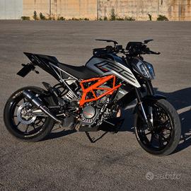 KTM DUKE 125 2021