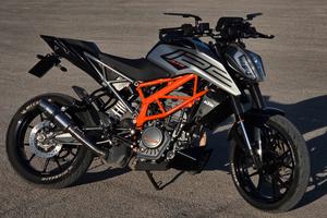 KTM DUKE 125 2021