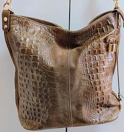 Borsa da donna vera pelle colore cuoio firmata.