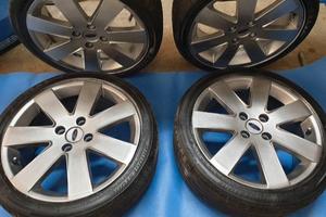 Gomme e cerchi 215/40/17 