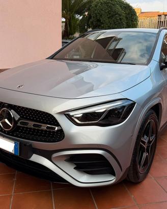 MERCEDES GLA 200D 150CV PREMIUM AMG, GARANZIA!!!