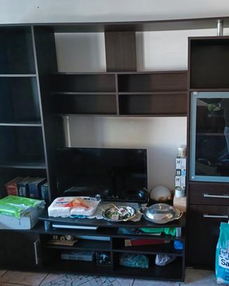 Mobile Porta TV e divano  letto 