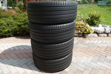 gomme Pirelli 285\45\22 M+S Quattro Stagioni