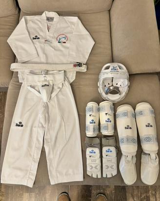 Kimono taekwondo + accessori