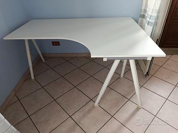 Scrivania/banco da lavoro