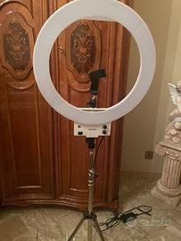 LED Ring Light Neewer