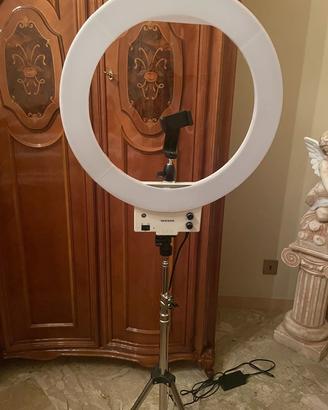 LED Ring Light Neewer