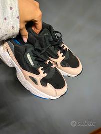 Adidas falcon