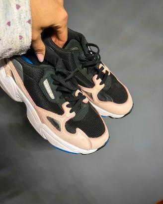 Adidas falcon