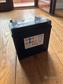 Batteria moto 12V 12AH