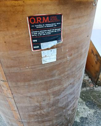 Botte per vino in vetroresina