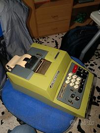 Macchina da scrivere