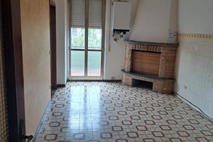 Appartamento Luminoso al Secondo Piano