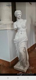 🌿 Statua di Venere decorativa – Brusimpiano 🌿