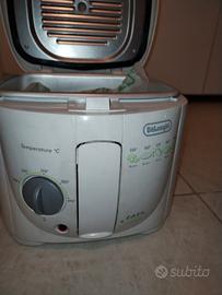 Friggitrice De'Longhi Easy Clean – Mai usata  !!