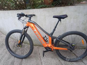 Ebike trek bosch cx freni magura doppio pis km1470