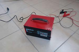 Caricabatteria 5 Ampere per moto auto e altro