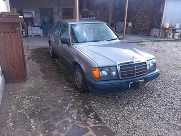 Mercedes 200E