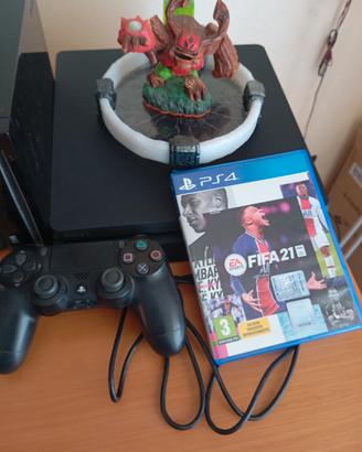 PlayStation 4 con giochi d controller
