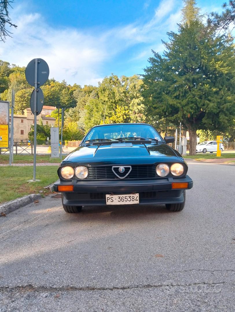 Alfa Romeo Gtv 1981 photo 4