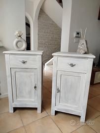 Coppia comodini shabby chic