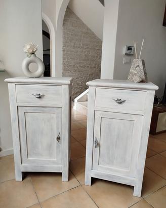 Coppia comodini shabby chic