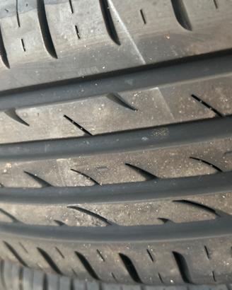 Cerchi e gomme toyota yaris 185/69/15