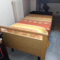 2 letti singoli ed armadio