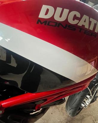 Ducati Monster 796