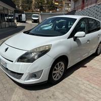 Renault Gran Scénic 1.9 dCi 130CV Dynamique