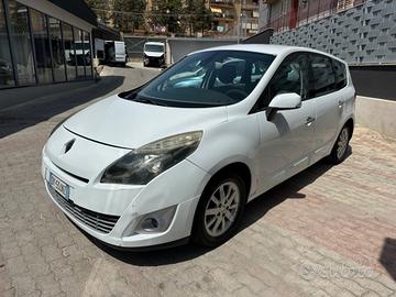 Renault Gran Scénic 1.9 dCi 130CV Dynamique